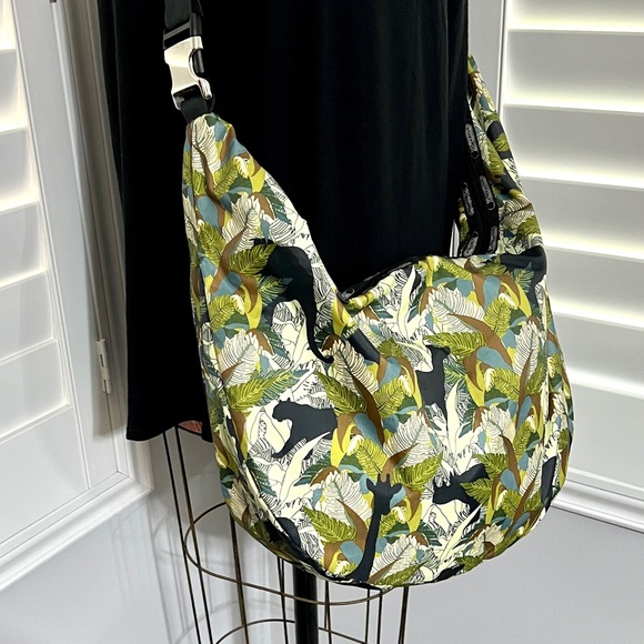 LeSportsac Jungle Animal HUGE Cross-Body Hobo Bag - Picture 8 of 14